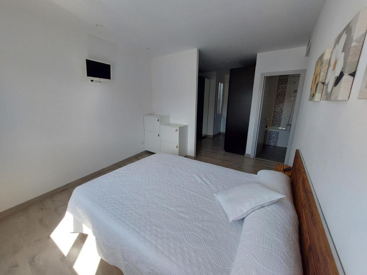 Ferienwohnung Atic Al Centre De Gerona Exterior foto